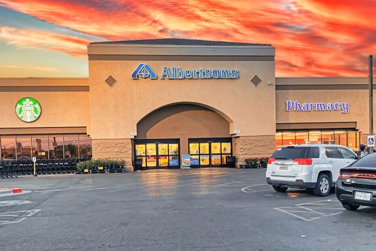 Cashier Vacancy at Albertsons: How to Apply
